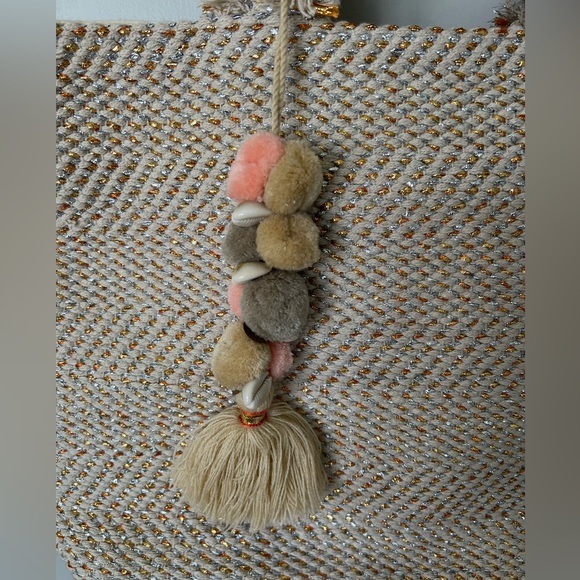 AMERICA & BEYOND. Boho metallic tote bag beach girly neutral straw travel - Picture 4 of 11